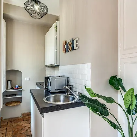 Maison Babuino Daire *